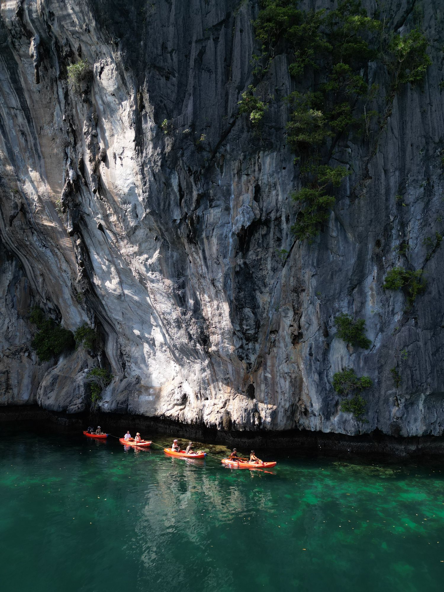 Island hopping tour