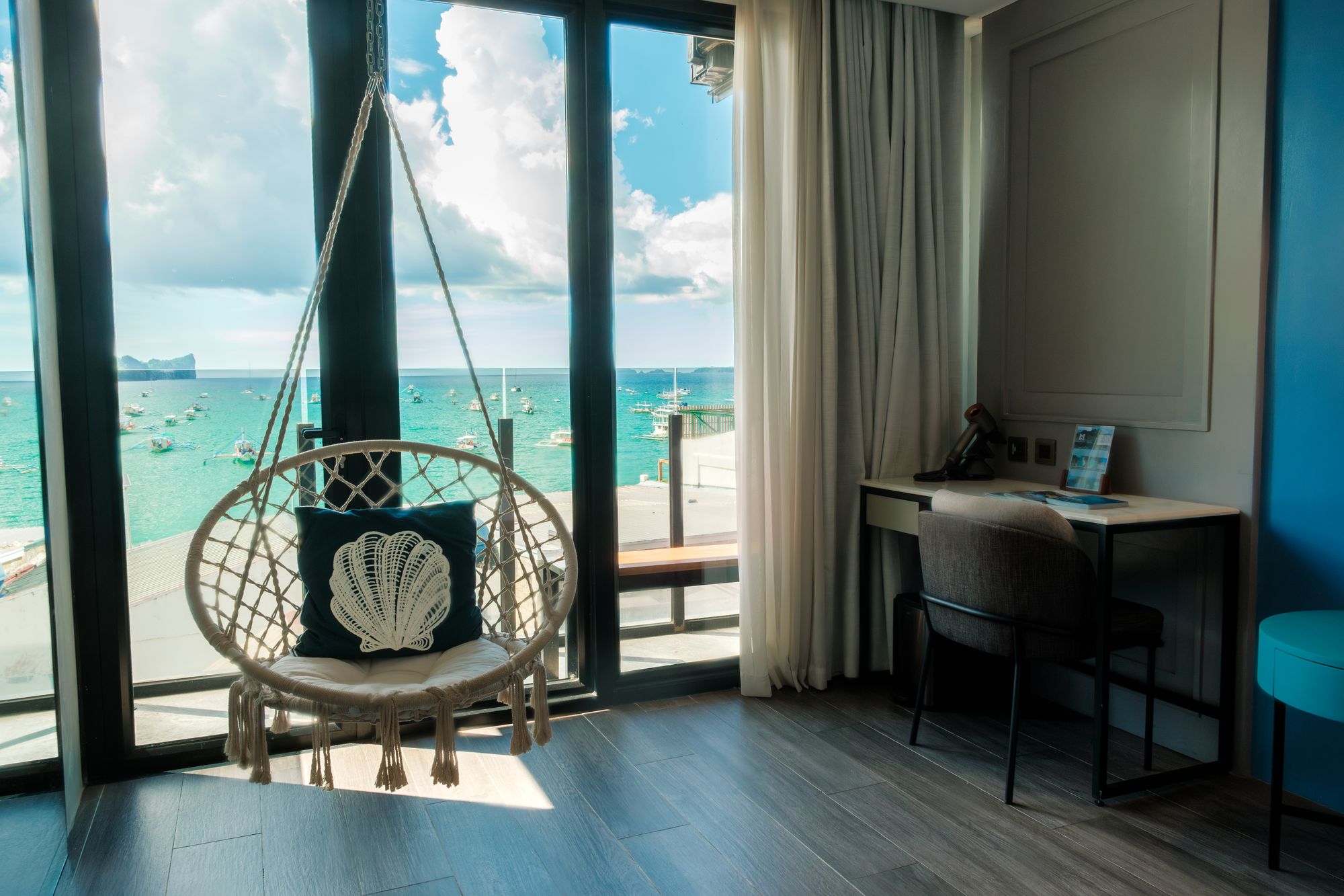 Deluxe Sea View Room