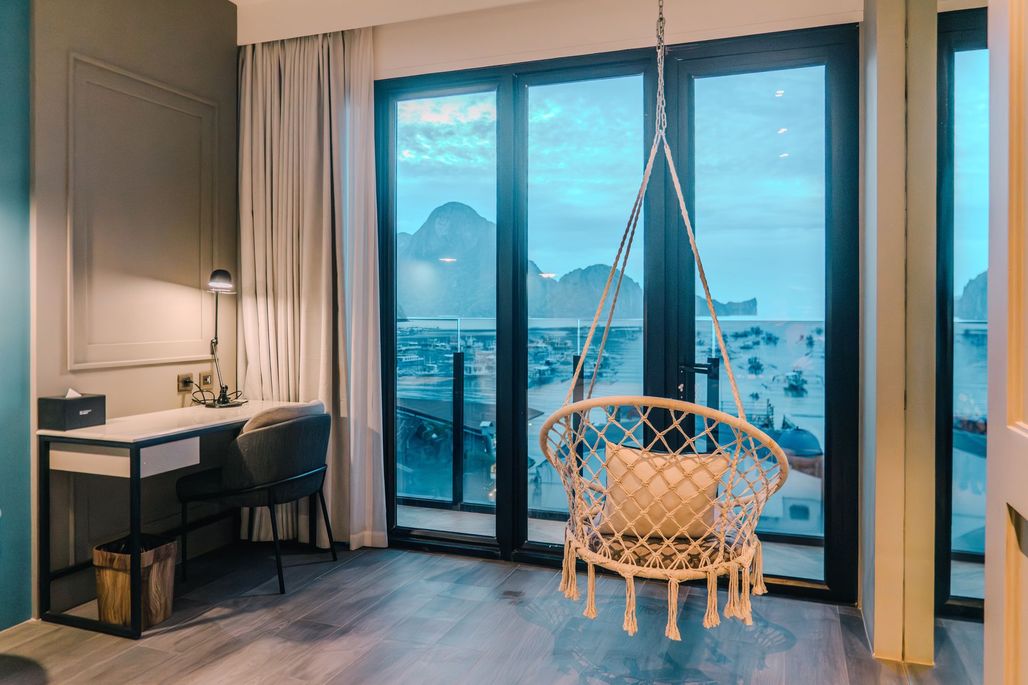 Deluxe Sea View Room