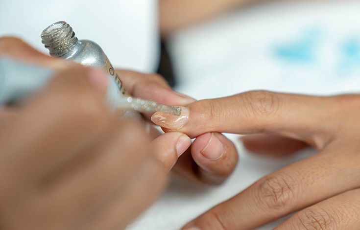 H Signature SPA hand treatment