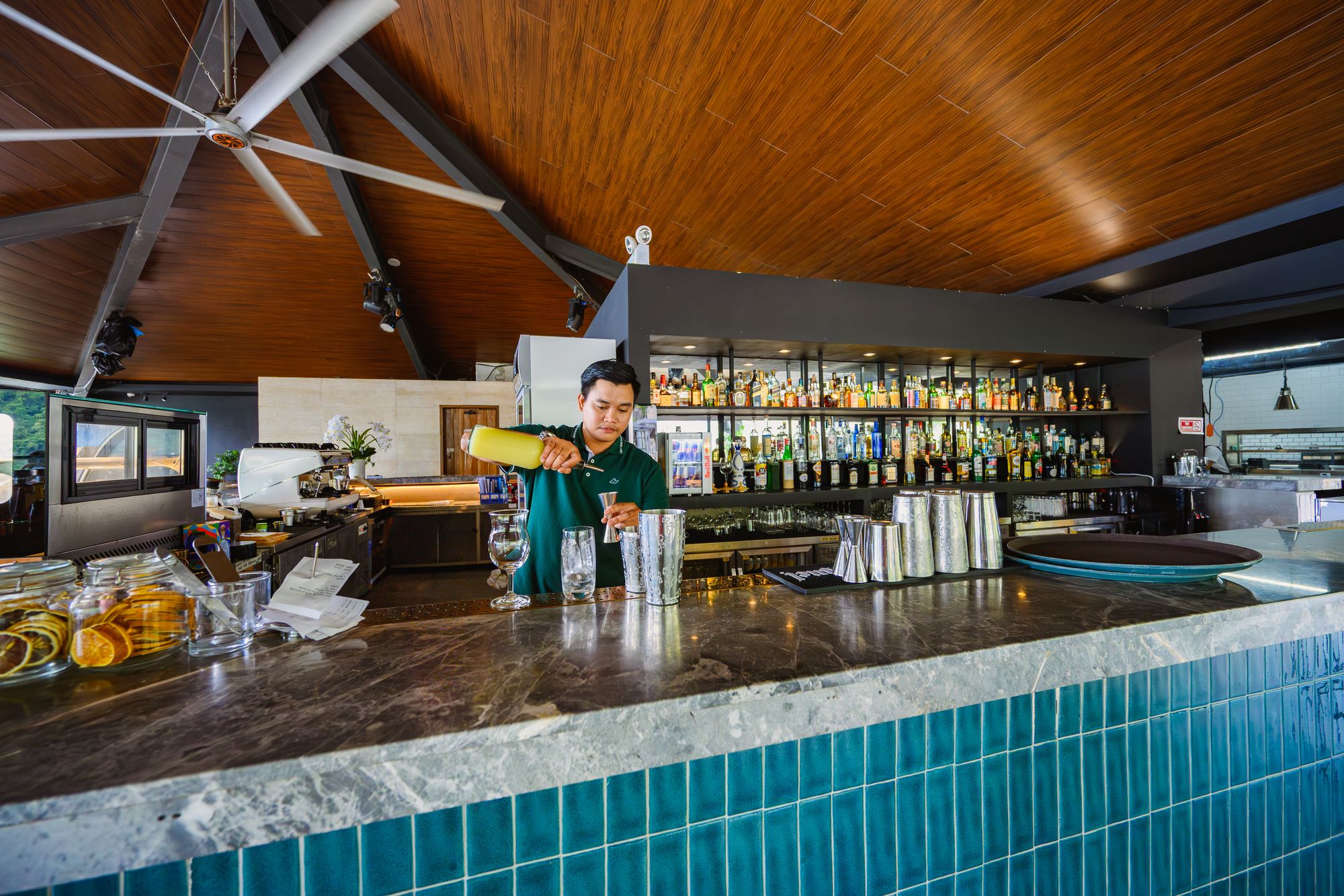 Piece of Sky bar counter